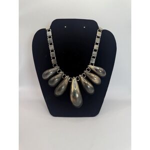 Statement Silver Tone Teardrop Bib Necklace – Bold Contemporary Jewelry